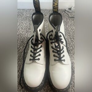 Doc martens 1460 Lace up boots in white|Used|